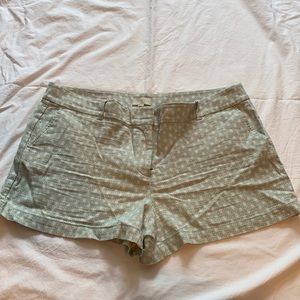 Green shorts with retro print